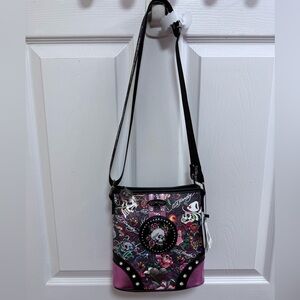 NWT Ed Hardy Skull ☠️ and Roses 🌹 Crossbody Bag